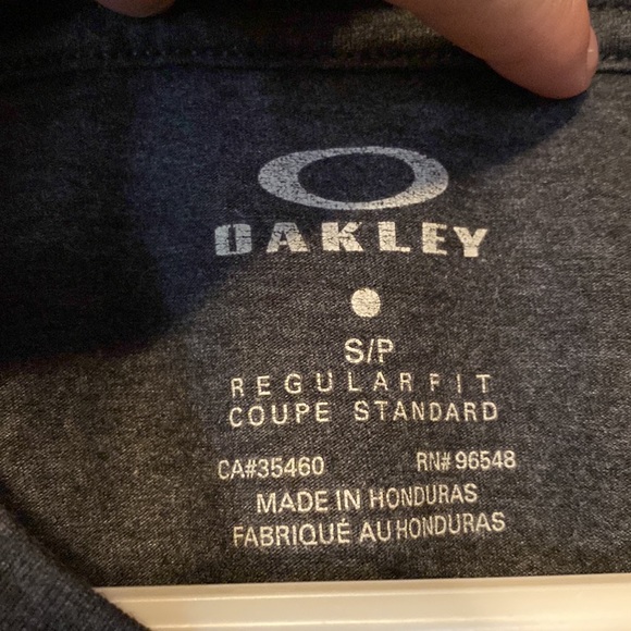 Oakley Dark Grey T-Shirt - Picture 5 of 6